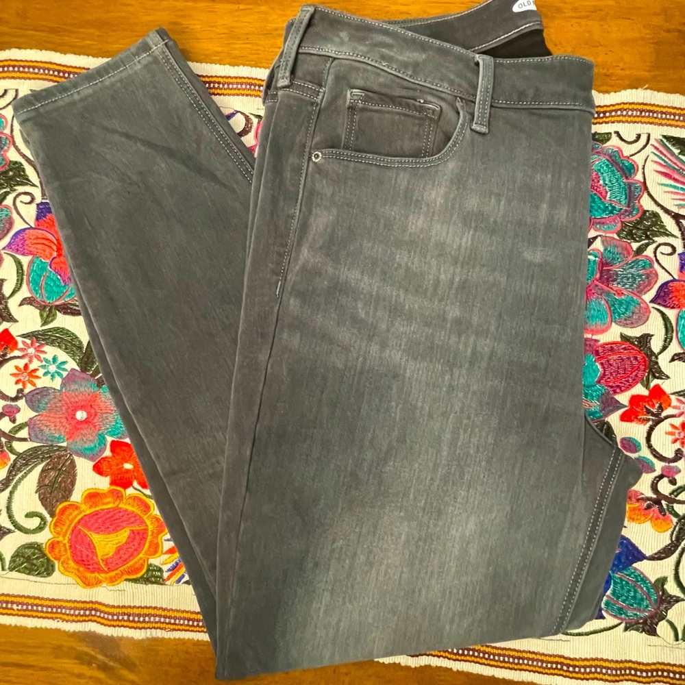 #10 Old Navy Rockstar super skinny high.Faded gray excellent condition